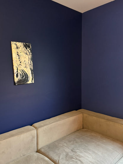 04 - Monochrome Drift