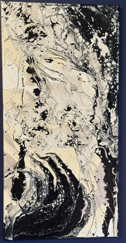 04 - Monochrome Drift