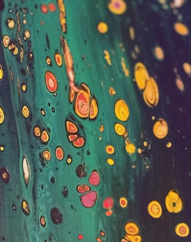 zoom-USE → Detail of Coral Reef Glow fluid art, bright coral and aqua pour layers